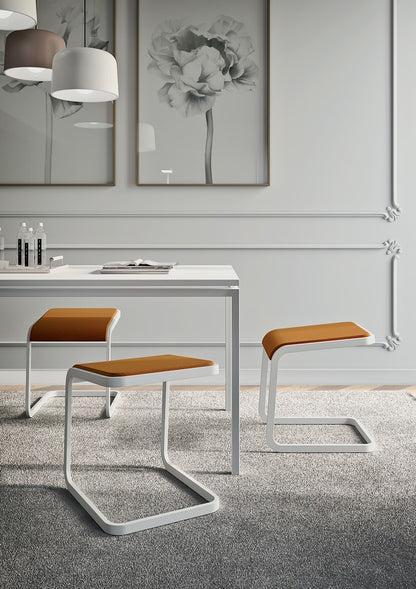 Taburete C-Stool Grafito Tapizado D02/273